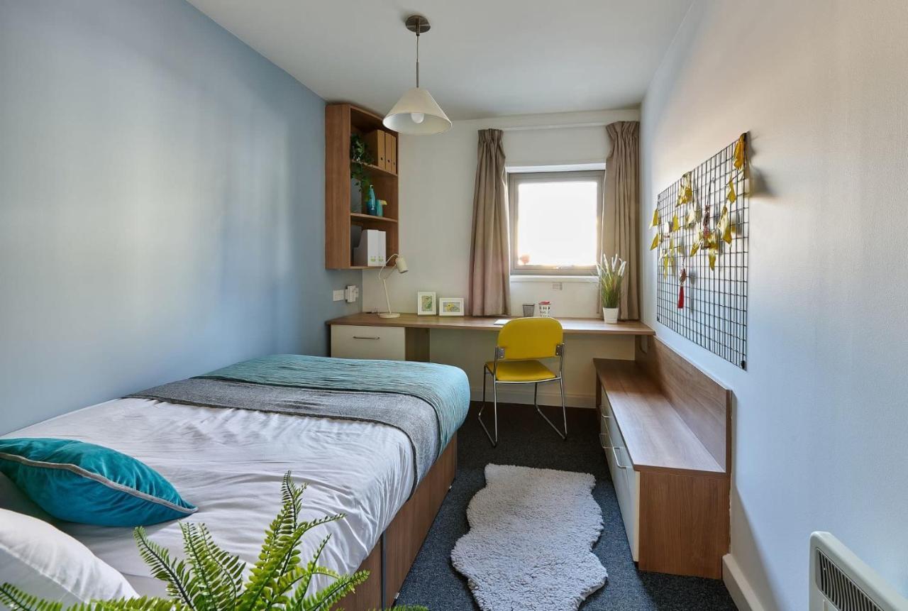 Cosy Ensuite Bedrooms At Trust House Near Exeter City Centre Εξωτερικό φωτογραφία
